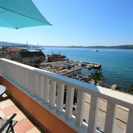 Kaja - Right Next To The 아파트