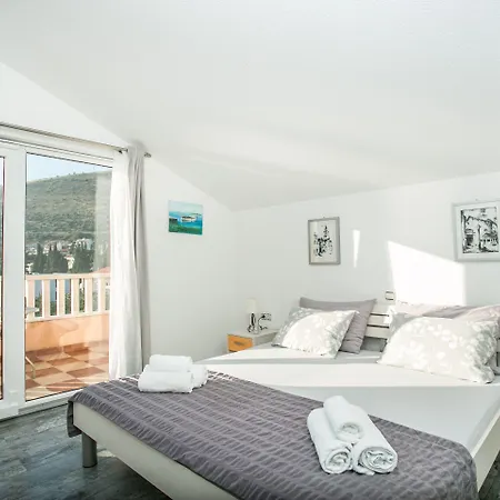 아파트 Kaja - Right Next To The